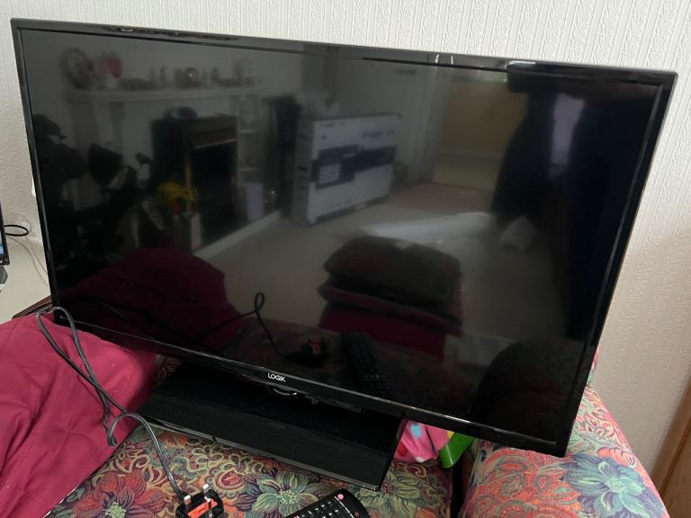 Logic 32” LCD tv
