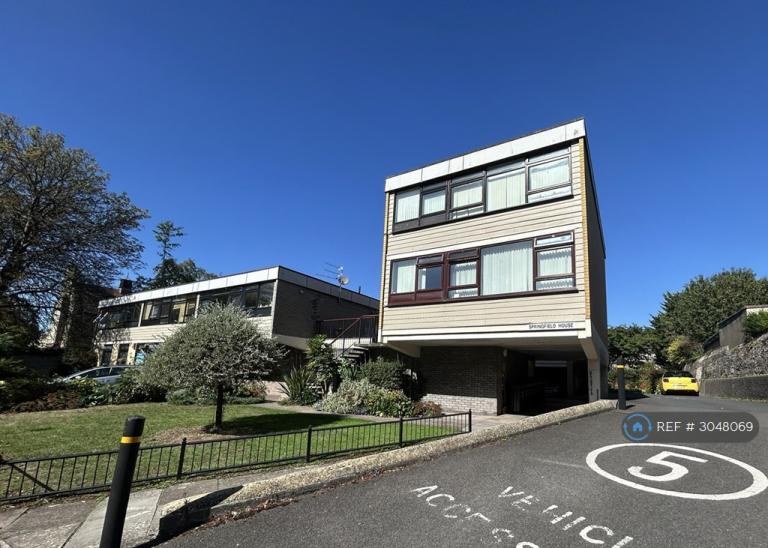 2 bedroom flat in Cotham Road, Bristol, BS6 (2 bed) (#3048069)