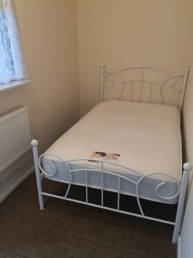 Double room to rent close to city centre Lincoln Road PE1 3HG