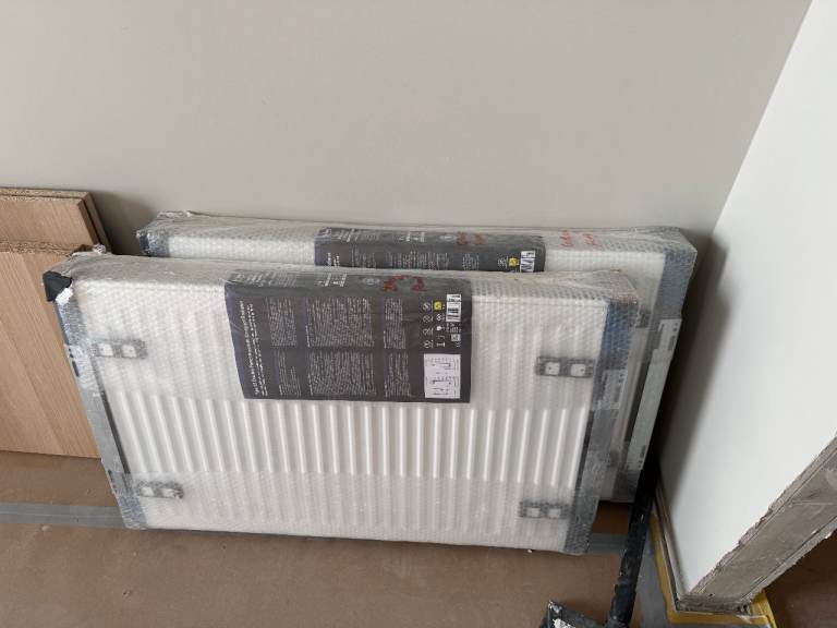 Two Wickes T22 600x1000 Radiators – New and Unused