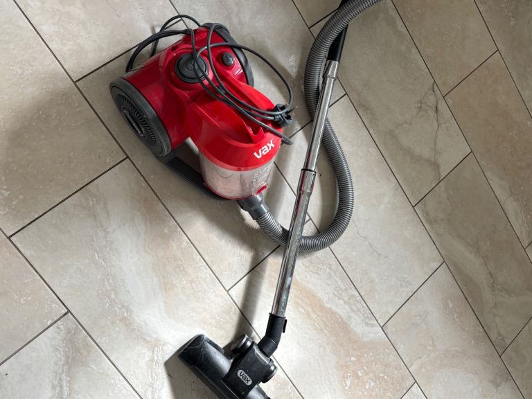 Vax Compact Cylinder Vacuum Cleaner – Red, Good Condition
