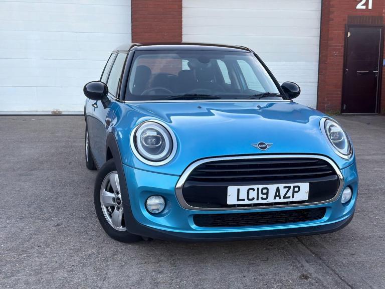 2019 MINI Hatch 1.5 Cooper Classic Euro 6 (s/s) 5dr HATCHBACK Petrol Manual
