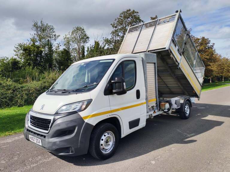 2017 Peugeot Boxer Tipper LWB- L3 335 2.0 BlueHDi - AIR CON- REV.CAM.- EURO 6 Tipper Diesel Manual