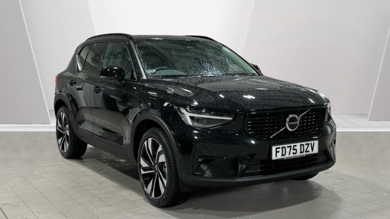 2025 Volvo XC40 Ultra, B4 Mild hybrid, Petrol, Dark ESTATE Petrol/Electric Hybrid Automatic