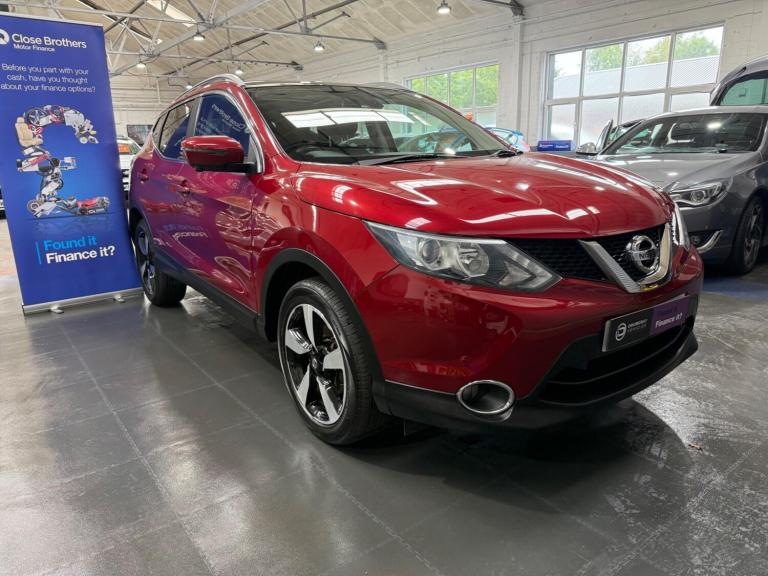 2016 Nissan Qashqai 1.2 DiG-T N-Connecta 5dr HATCHBACK PETROL Manual