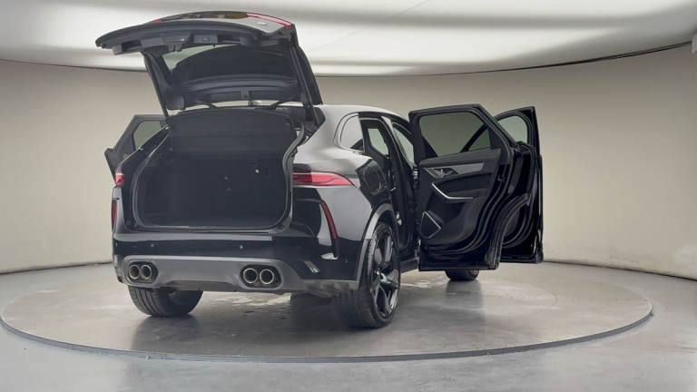 2021 Jaguar F-Pace 5.0 P550 V8 SVR SUV 5dr Petrol Quickshift AWD Euro 6 (s/s) (550 ps) SUV Petrol...