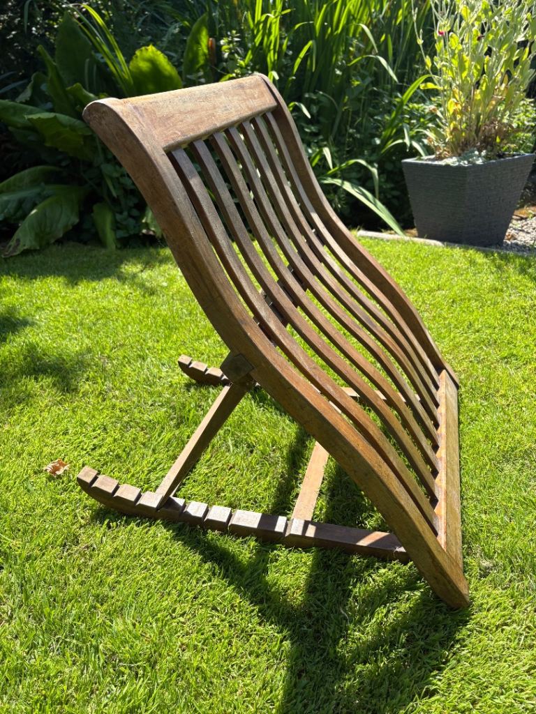Wooden Garden Recliner back rest Good Condition