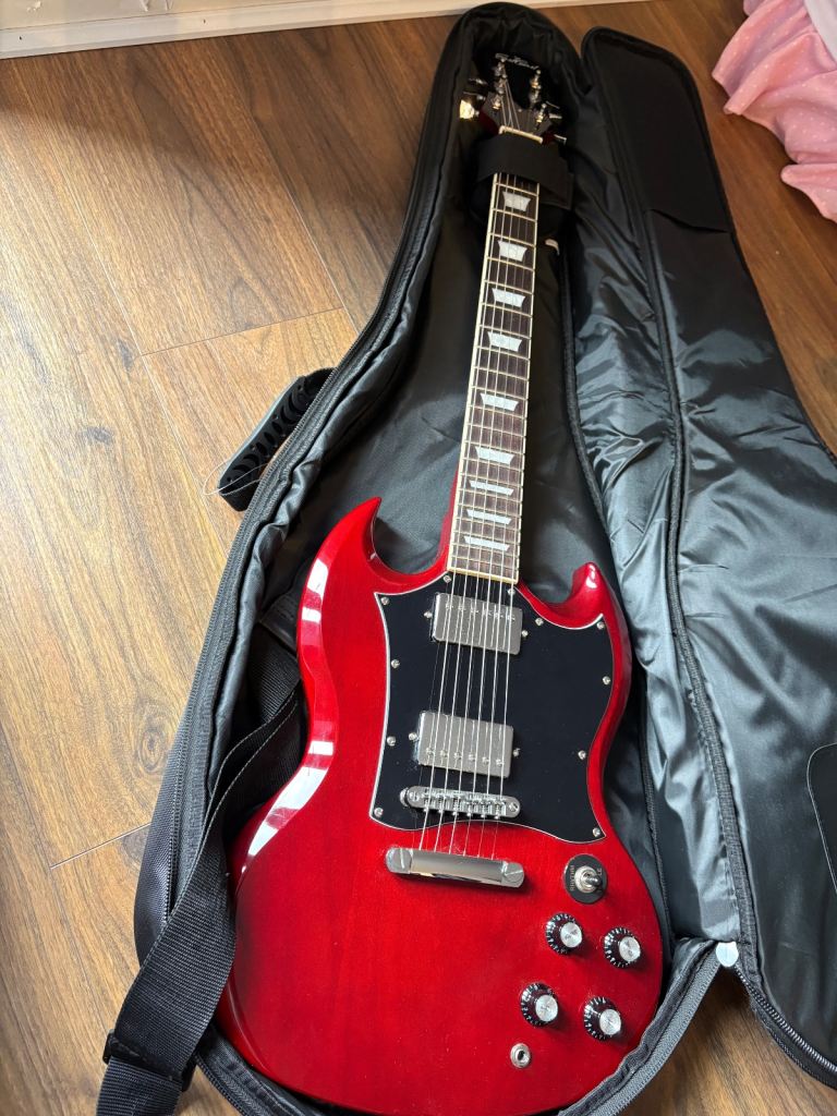 EastCoast GS1-CH Cherry Electric Guitar 