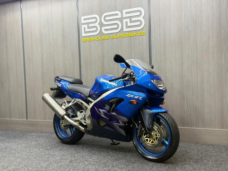 1999 T Reg KAWASAKI ZX9r C2 - CLEAN STANDARD BIKE