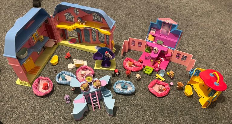 Puppy in your pocket toys Wallington 