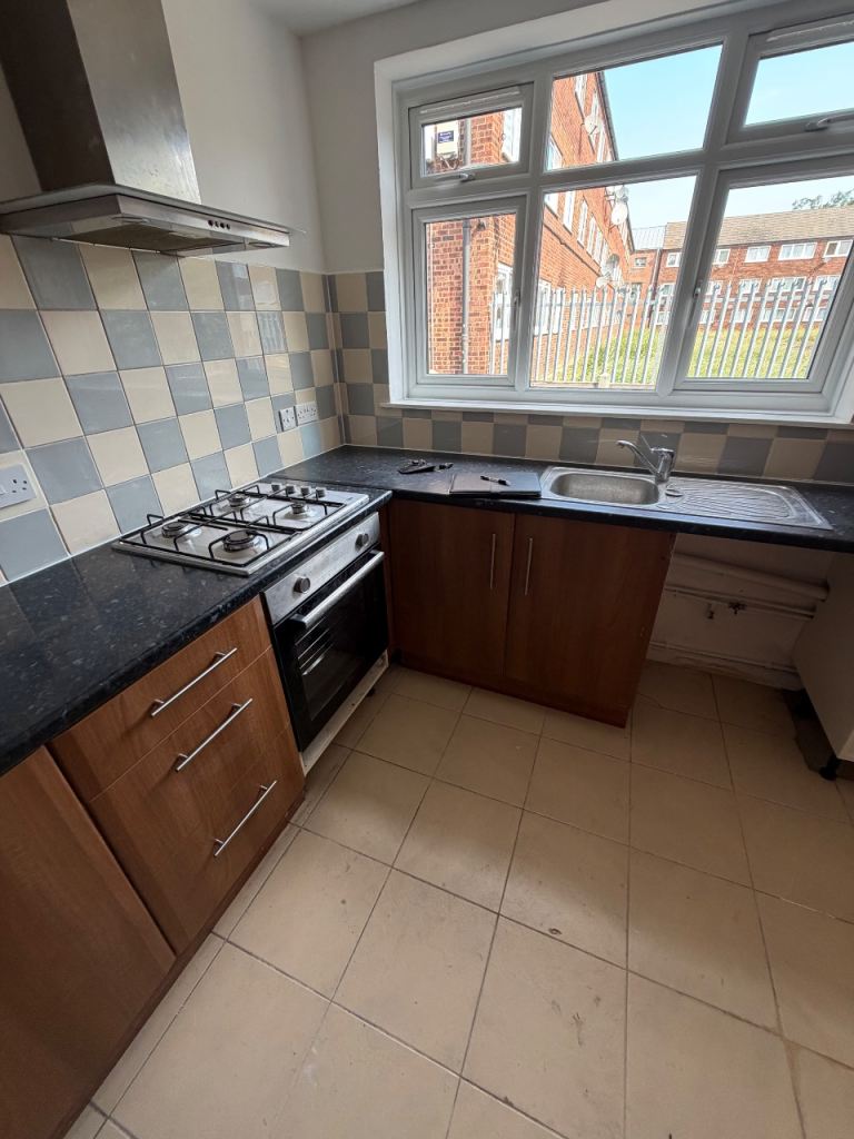 4 Bedroom house Manor Park 