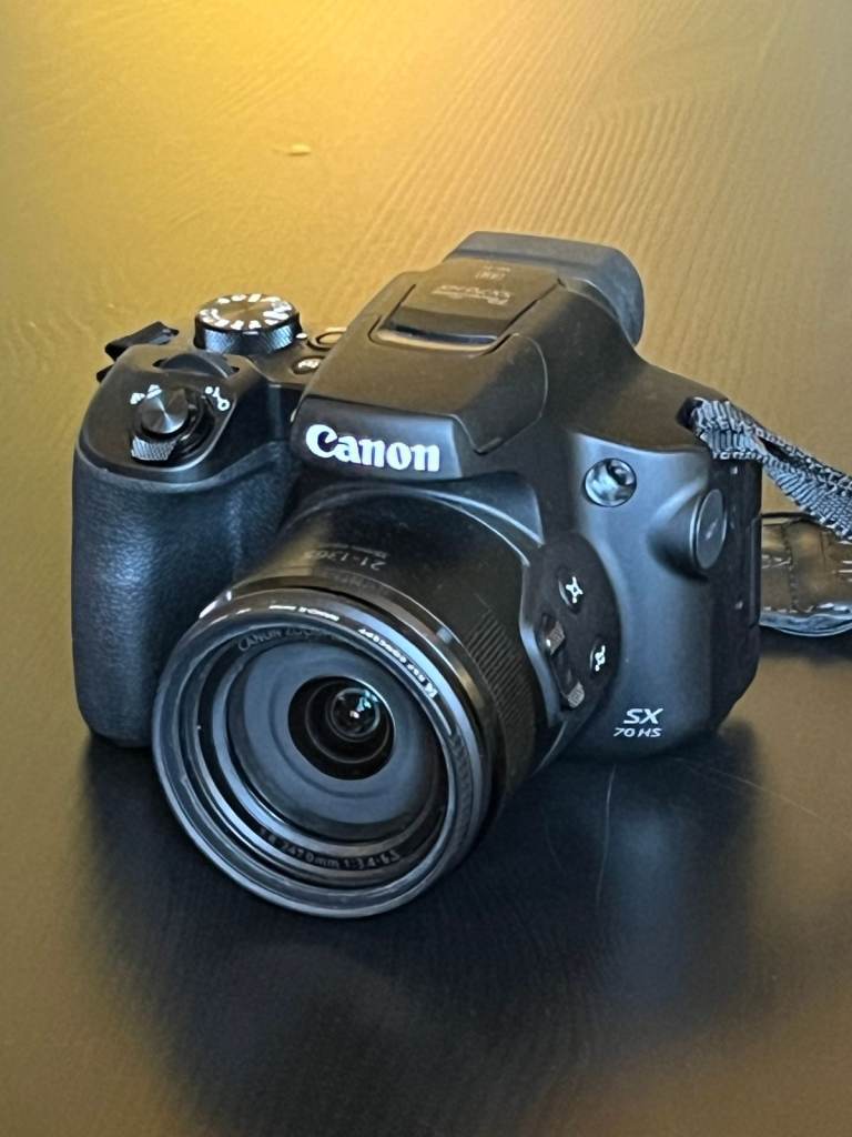 Canon SX70HS