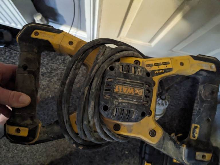 110v DeWalt paddle mixer