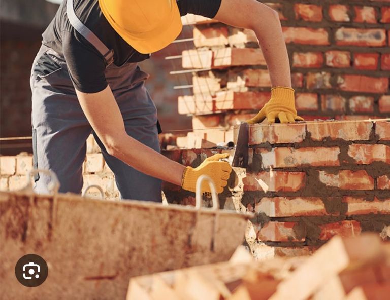 Builder & Property Renovation Specialist | Kitchens, Bathrooms, Extensions & Refurbs