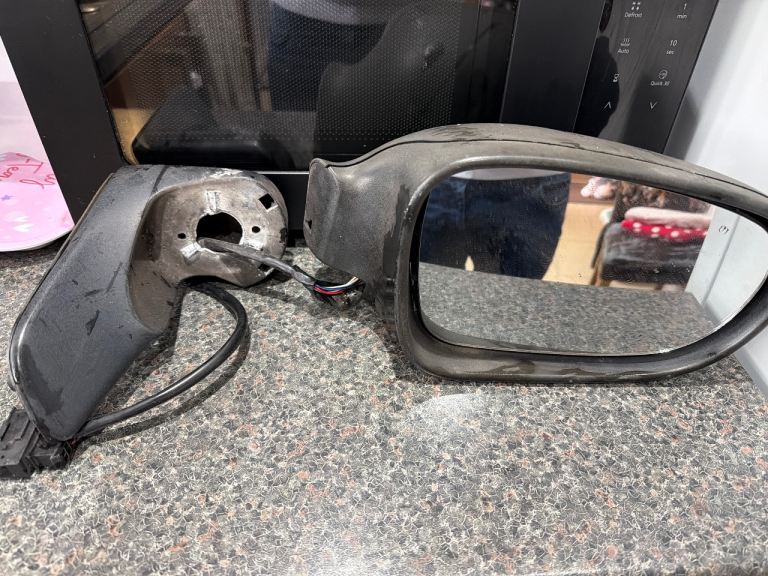 Driver side side mirror for Taxi