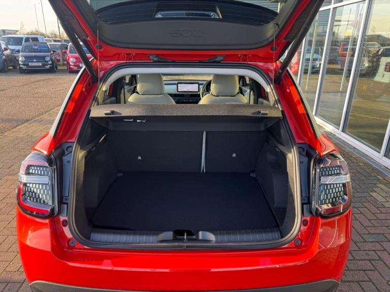 2025 Fiat 600 115kW La Prima 54kWh 5dr Auto HATCHBACK ELECTRIC Automatic