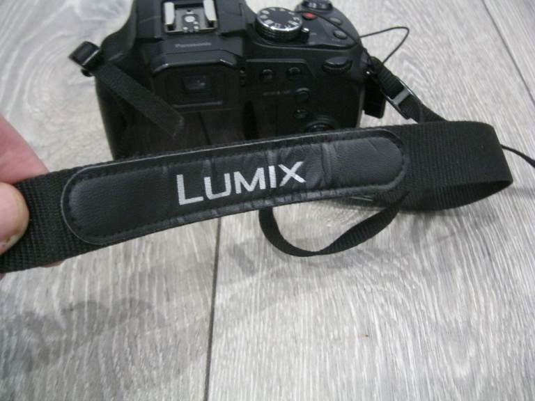 Panasonic Lumix DC-FZ82 18.1MP Digital Camera 60x Optical Zoom Lens + Extras