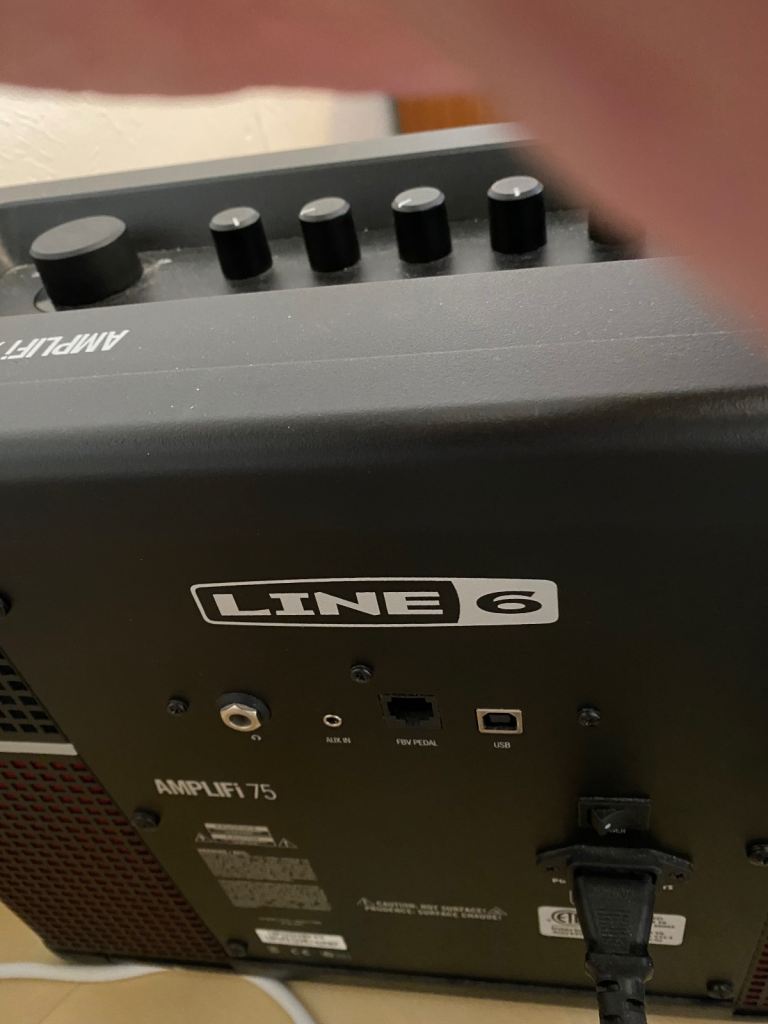 Line 6 Amp mint condition, can use as modelling amp download ap to phone.or bluetooth option.