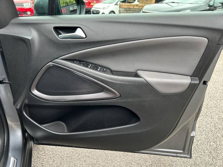 2018 Vauxhall Crossland X 1.6 Turbo D ecoTec Elite Nav 5dr [Start Stop] HATCHBACK DIESEL Manual