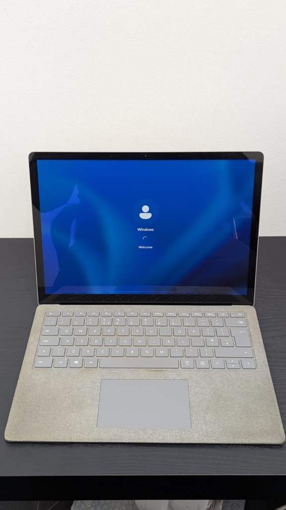 Microsoft Surface Laptop 2 -8GB RAM | 256GB SSD| 2k Touchscreen Intel i5 | Windows 11 Pro
