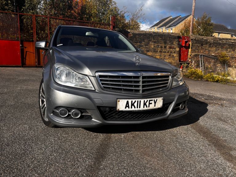 For breaking Mercedes Benz w204 