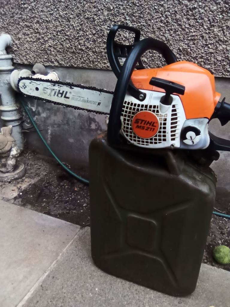 Stihl MS 211 Chainsaw – Good used condition 