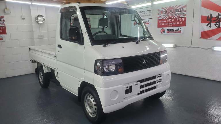 Mitsubishi minicab pickup 650cc 4wd fresh japanese import only 18k miles 07