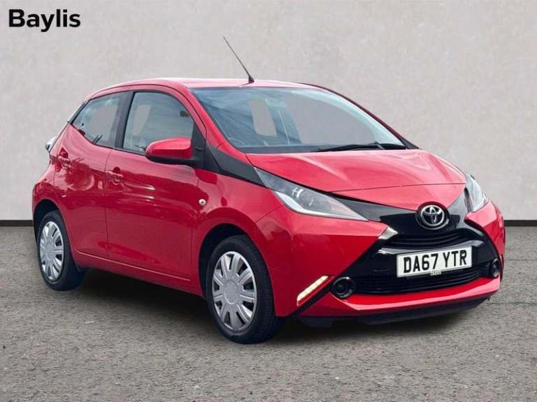 2017 Toyota AYGO 1.0 VVT-i X-Play 5dr x-shift Semi Automatic Hatchback Petrol Semi Automatic