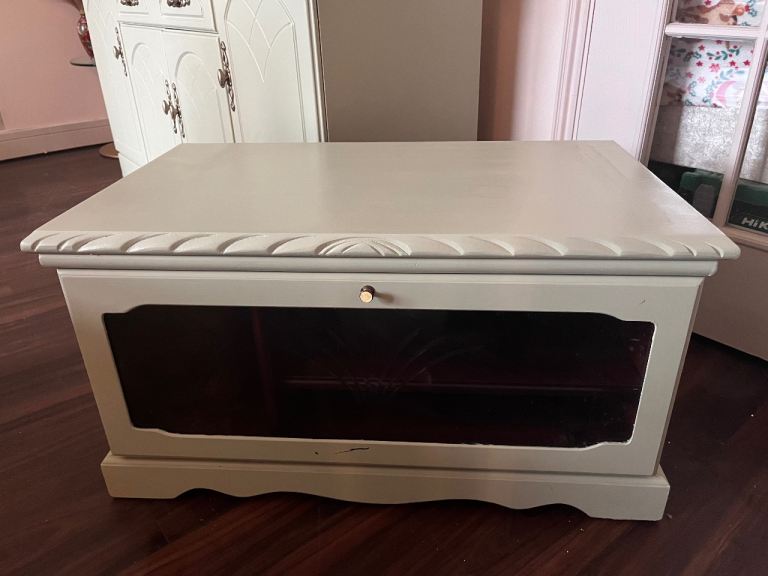 Free TV cabinet