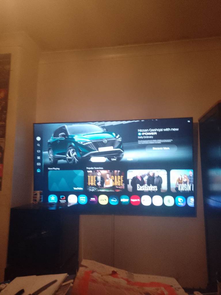Samsung 85 inch smart TV 4k 
