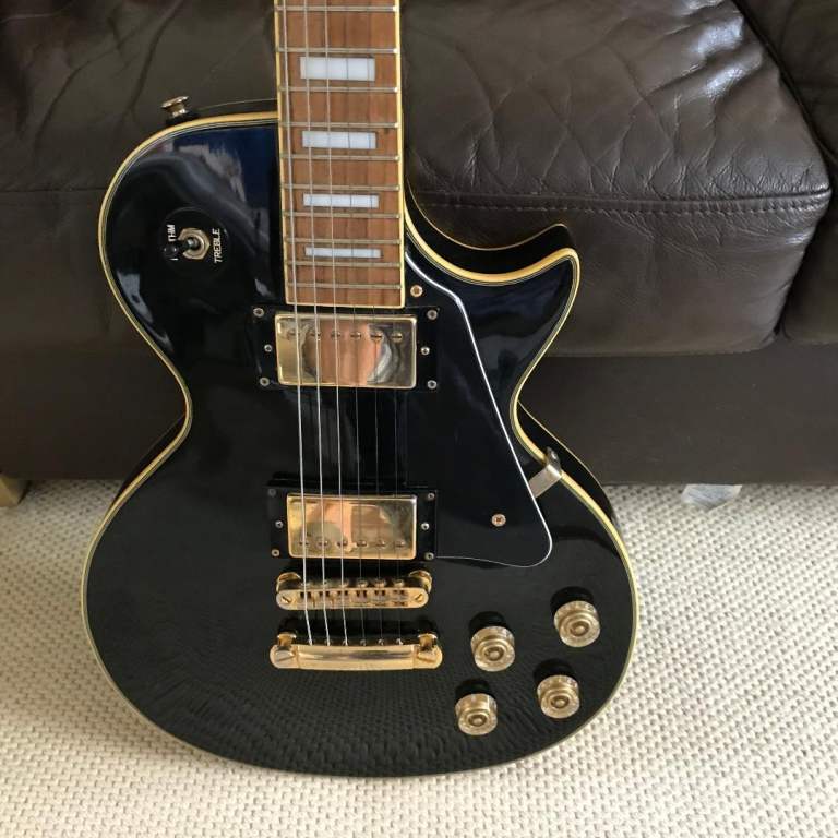 GOULD LES PAUL CUSTOM GUITAR in IMMACULATE CONDITION. SUPERB TO PLAY.