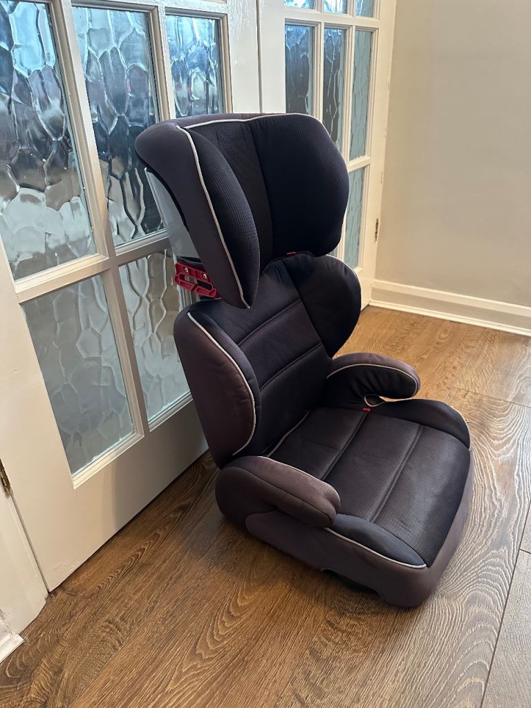 Car seat- washed ready to use 