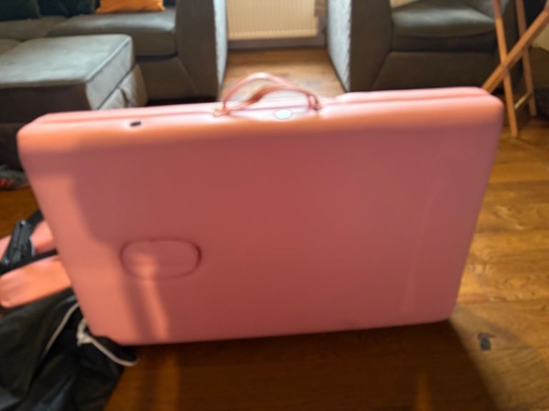 massage table 