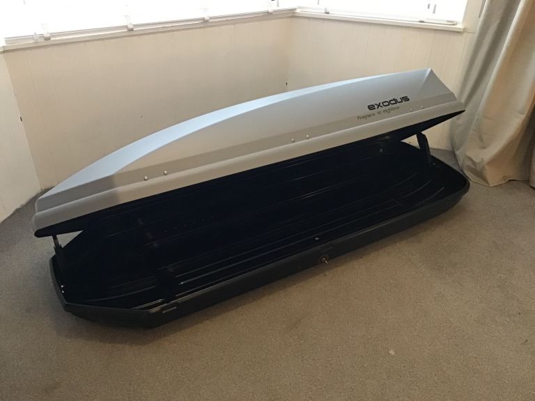 Light grey Roofbox, Approx 450 litres of Storage