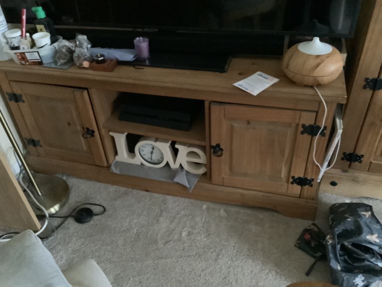 Pine tv unit . 