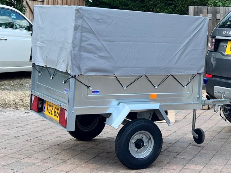 Maypole MP6812 Trailer. High Mess, Cover And Clamp Included