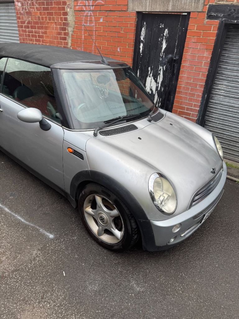 Mini, CONVERTIBLE, Convertible, 2005, Manual, 1598 (cc), 2 doors