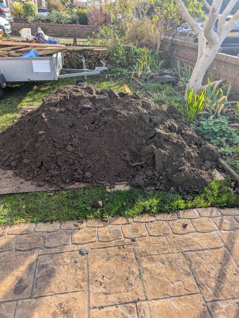 Free top soil 