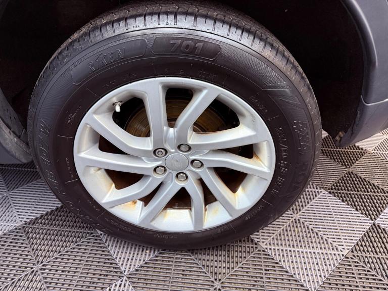 2017 Land Rover Discovery Sport 2.0 TD4 SE Tech 4WD Euro 6 (s/s) 5dr ESTATE Diesel Manual