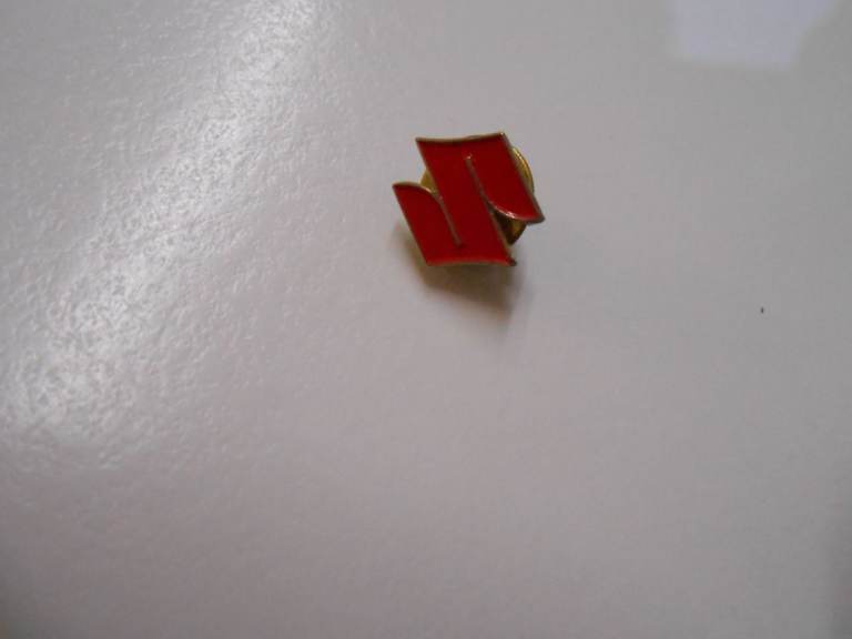Suzuki Lapel Pin Badge / Circa 1990 / Never Used