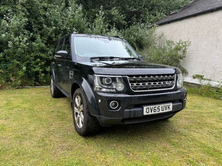 Land Rover Discovery 4 SE Tech (2015)