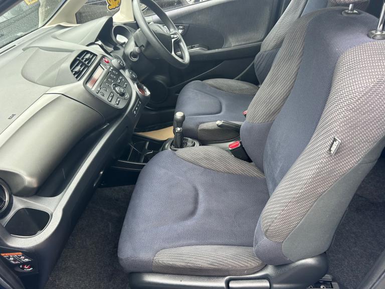 HONDA JAZZ ONLY 37 K AND FSH MOT JUNE 26 
