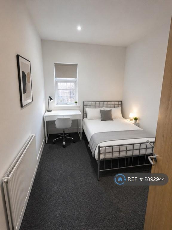 1 bedroom in Leirum Street, London, N1 (#2892944)