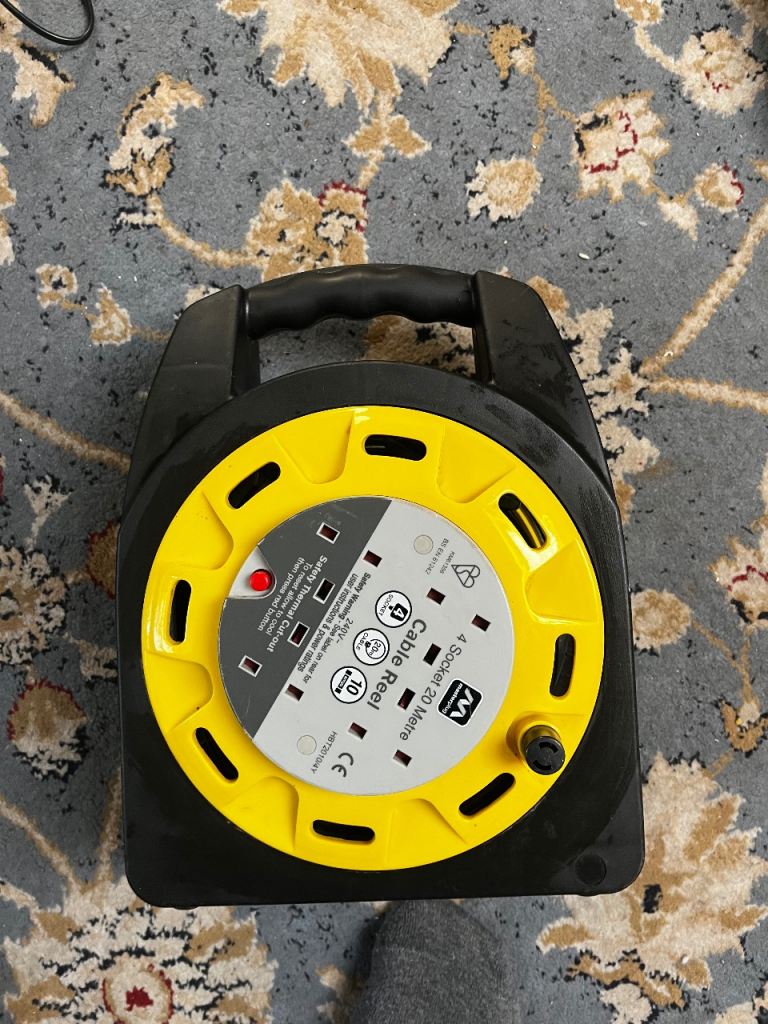 Cable reel 