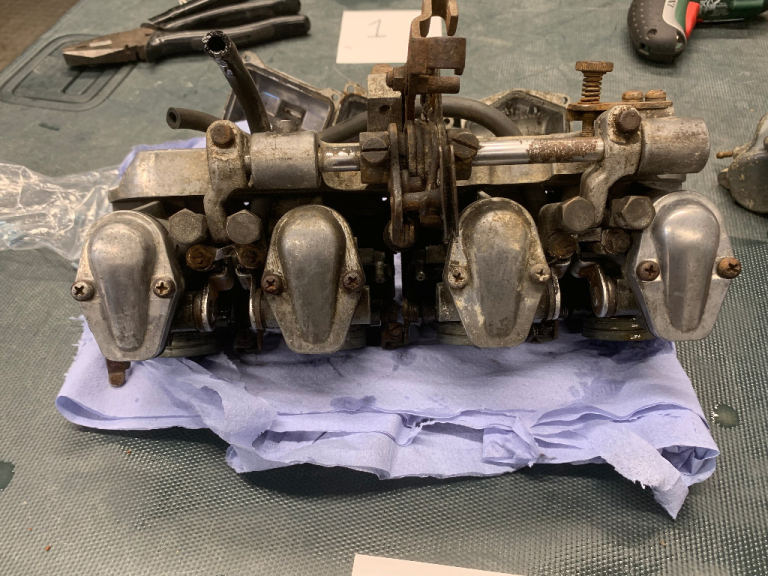 2 Sets of Keihin Carburettors 627B