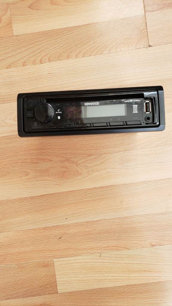 Kenwood Bluetooth CD player KDC--BT440U.