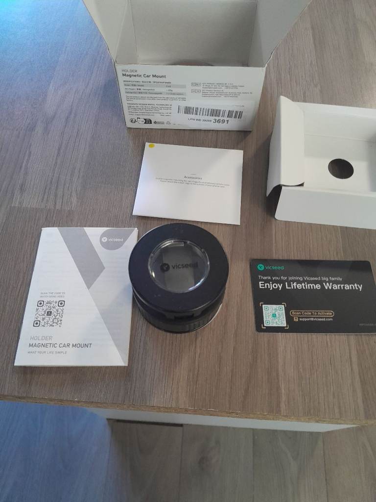  Car Mount Vacuum Magnetic Phone Holder