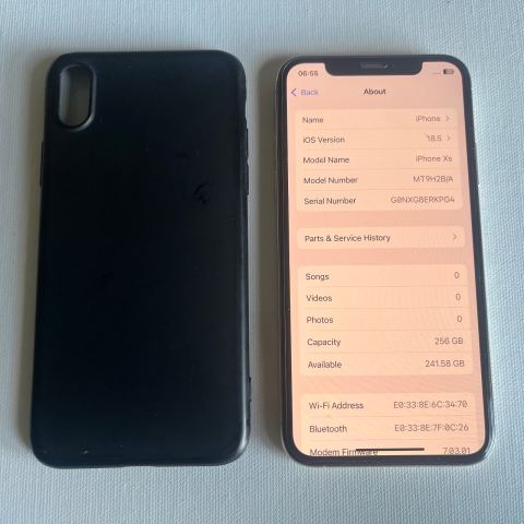 iPhone XS 256gb Unlocked | in Newham, London | Gumtree