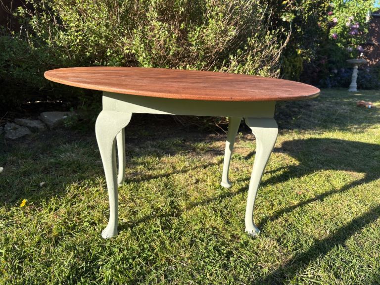 ** vintage side table *** sage green 