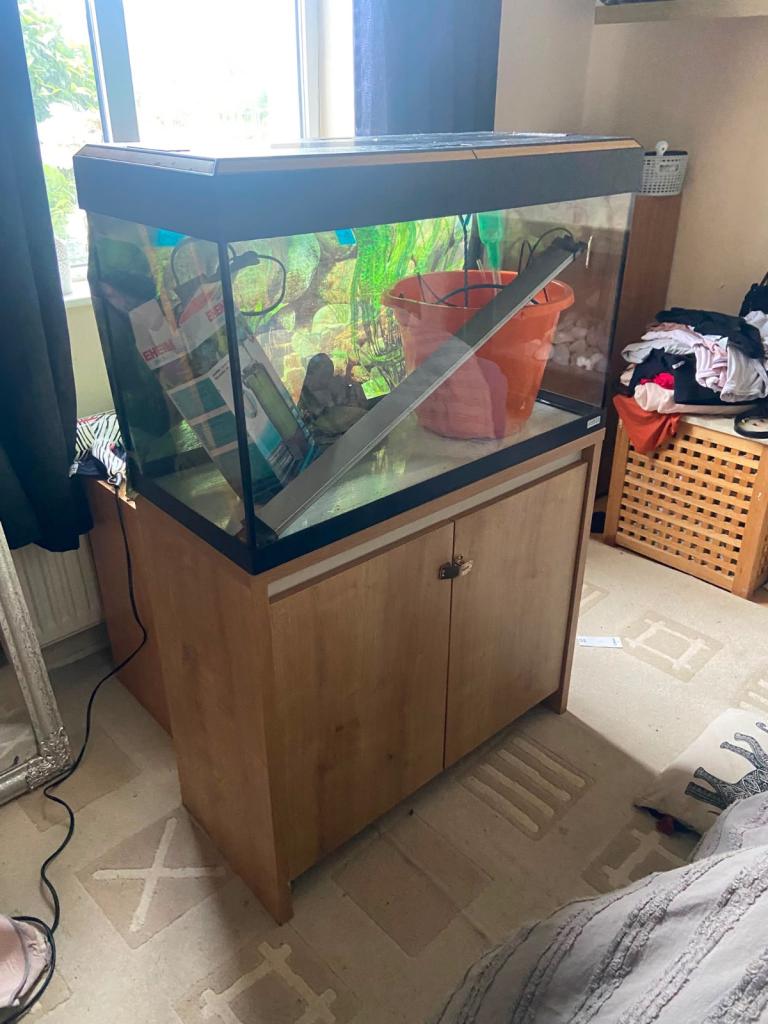 Large Fish Tank with Cabinet – Good Condition